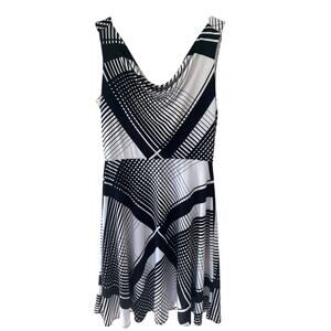 Women's White House Black Market Geometric Striped Plaid Drape Neck Dress Size 6